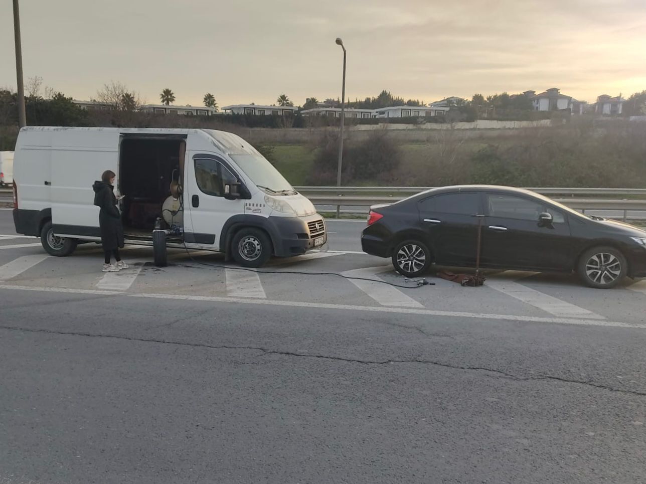Bulunduğunuz konuma en yakın acil mobil oto lastik servisi