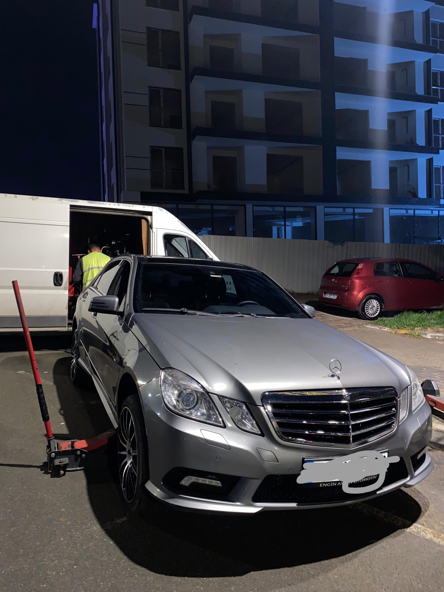 Silivri 7/24 mobil oto lastik ve gece yerinde lastik tamiri